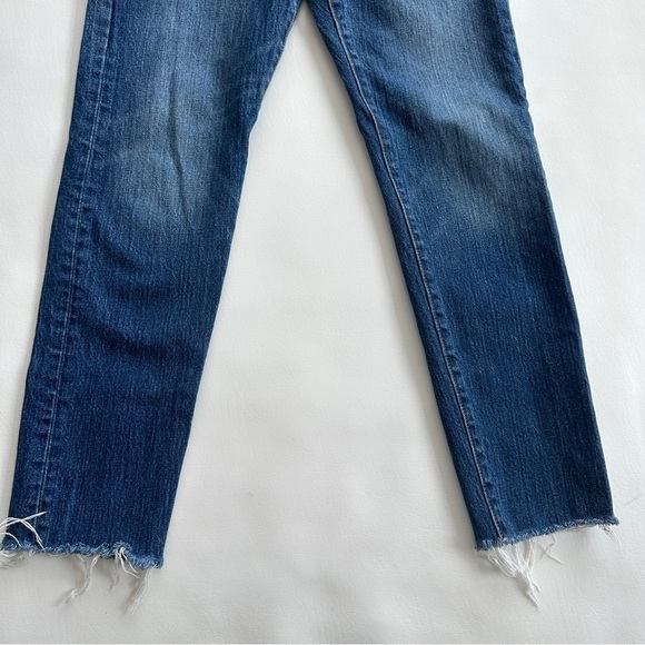 Levi's Wedgie Skinny Jean Fray Ankle Crop White Oak Cone Denim Classic Tint 26 - Picture 4 of 10